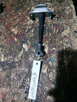 Обмежувач дверей KIA OPTIMA TF 11-16 СЕДАН 2.4 2015 перед. прав. (б/у)