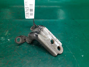 Петля дверей нижня SUBARU IMPREZA 07-11 GE/GH СЕДАН 2.5 EJ253 2009 задн. лев. (б/у)