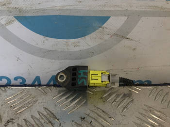 Датчик удара SUBARU FORESTER SH 07-12 перед. лев. (б/у)