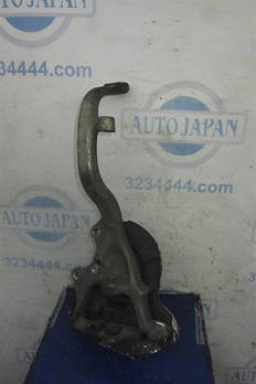 Кулак поворотний MERCEDES S-CLASS W221 06-13 перед. (б/у)