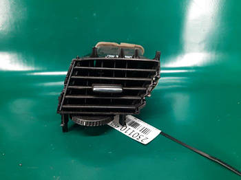 Дефлектор повітряний MAZDA 3 BM 13-19 СЕДАН 2.0L 4 2016 лев. (б/у)