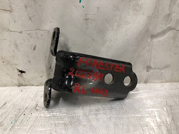 Петля дверей нижня SUBARU FORESTER 12-19 ВНЕДОРОЖНИК 2.5 FB25 2015 задн. лів. (б/у)