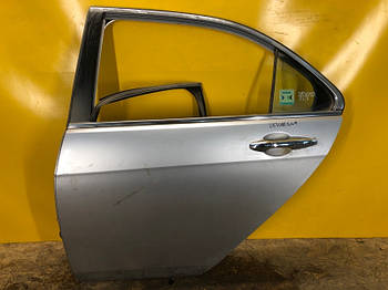 Двері HONDA ACCORD CL7 03-07 задн. лев. (б/у)