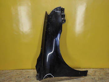 Крило переднє TOYOTA AVENSIS 03-08 перед. прав. (б/у)