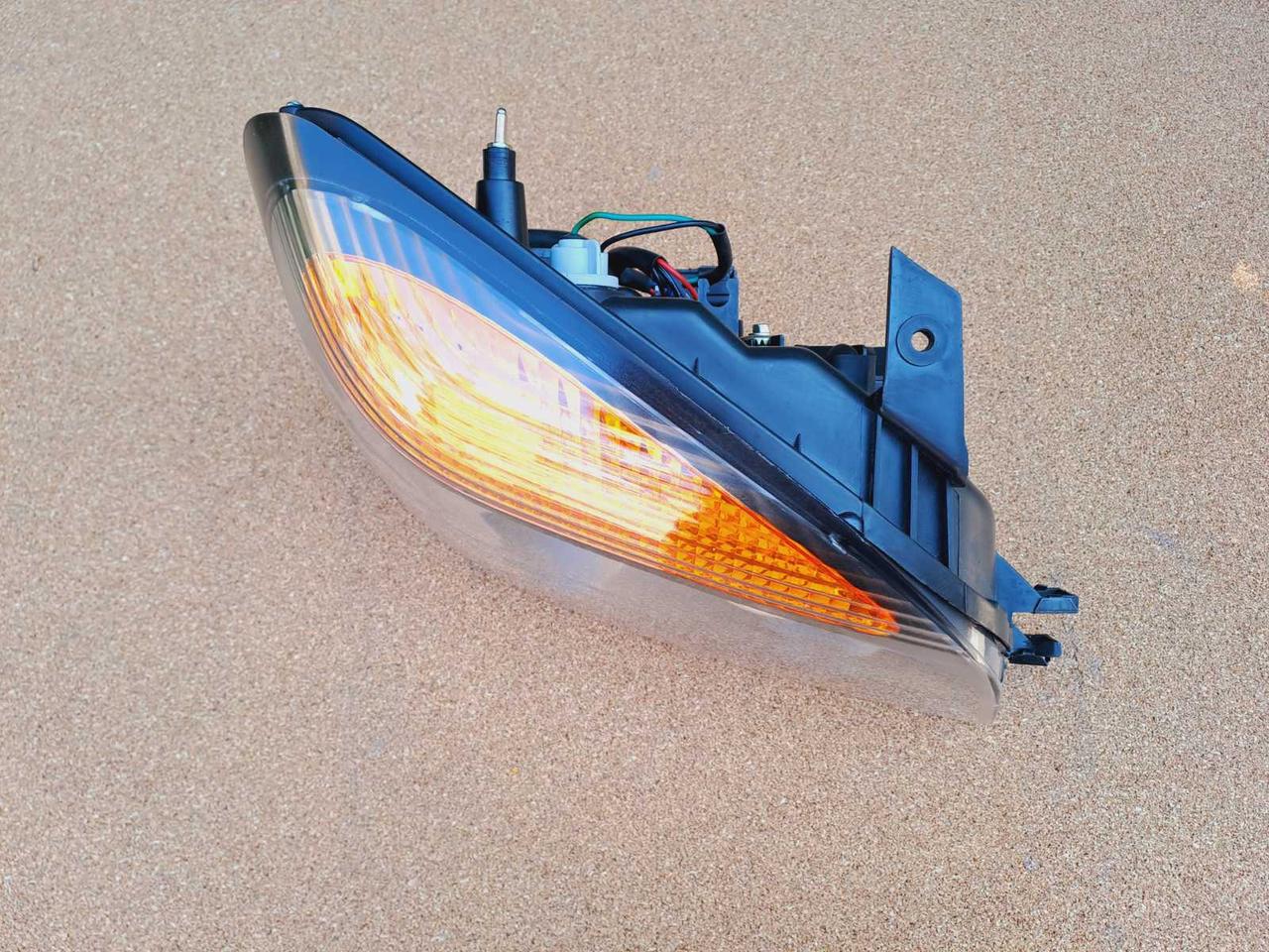 Фара передняя правая ZX Landmark, Лендмарк, Лэндмарк