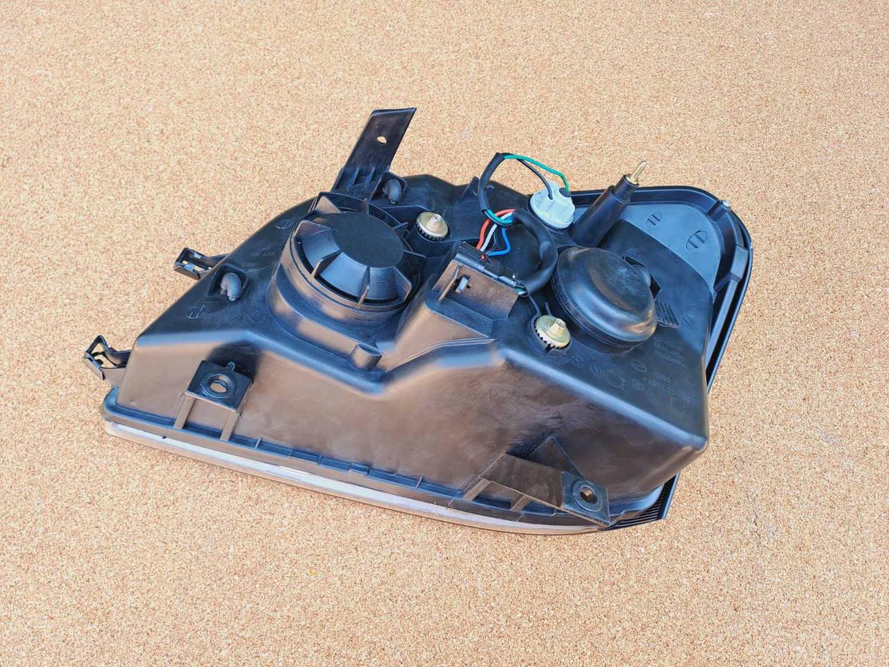 6214457160_w640_h640_621445716