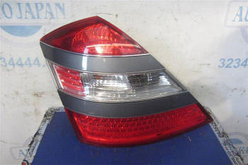 Ліхтар зовнішній MERCEDES S-CLASS W221 06-13 задн. лев. (б/у)