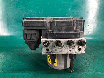 Блок ABS KIA SOUL PS 13-19 PS 2.0 G4NC 2016 (б/у)