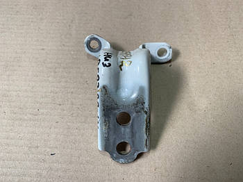 Петля дверей нижня SUBARU FORESTER 12-19 2.5 2018 задн. лев. (б/у)