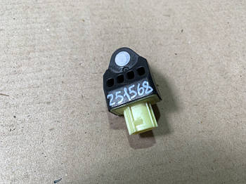 Датчик удара SUBARU FORESTER 12-19 2.5 2018 перед. прав. (б/у)