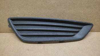 Заглушка ПТФ FORD FOCUS 10-18 2.0 2016 прав. (б/у)