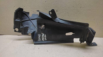 Дефлектор радіатора DODGE DART 12-16 2.4 ED6 2015 лев. (б/у)