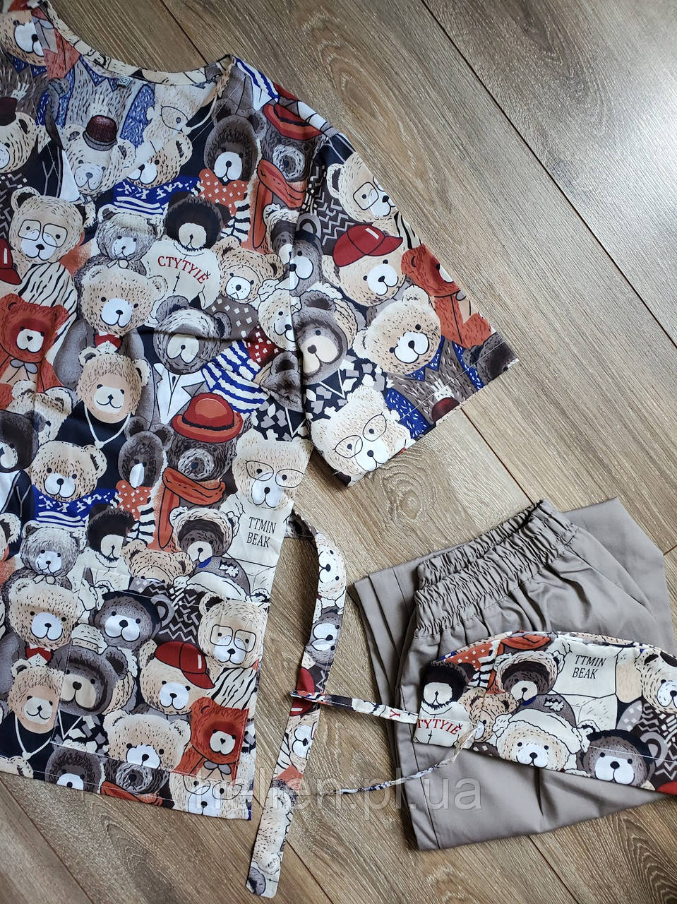 Принтована хірургічна кофта/куртка "Падінгтон коричневий"