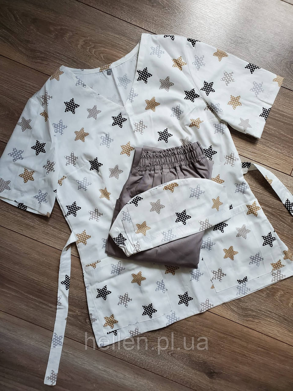 Принтована хірургічна кофта/куртка "Зірки-пряники"