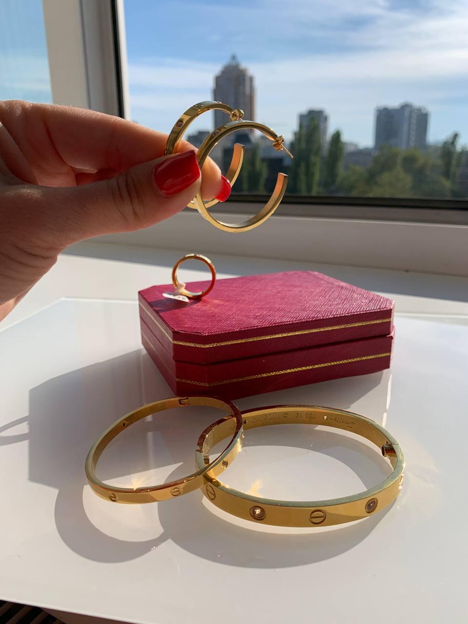 Cartier набір: кільце, браслет із викруткою, сережки в лимонному золоті / Cartier браслет, кільце, сережки