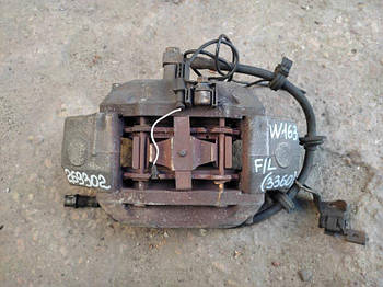 Суппорт гальмівний MERCEDES M-CLASS W163 97-05 163.175 (W163) 5.0 M113965 2003 перед. (б/у)