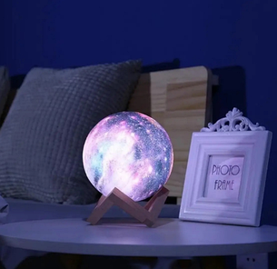 Товар з дефектом! Настільний світильник-нічний космос 15 см "3D Moon Lamp" 16 кольорів, різнокольоровий, фото 3