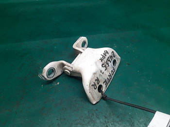 Петля дверей верхня KIA FORTE/CERATO TD 08-13 СЕДАН G4KD 2.0L 2012 задн. прав. (б/у)