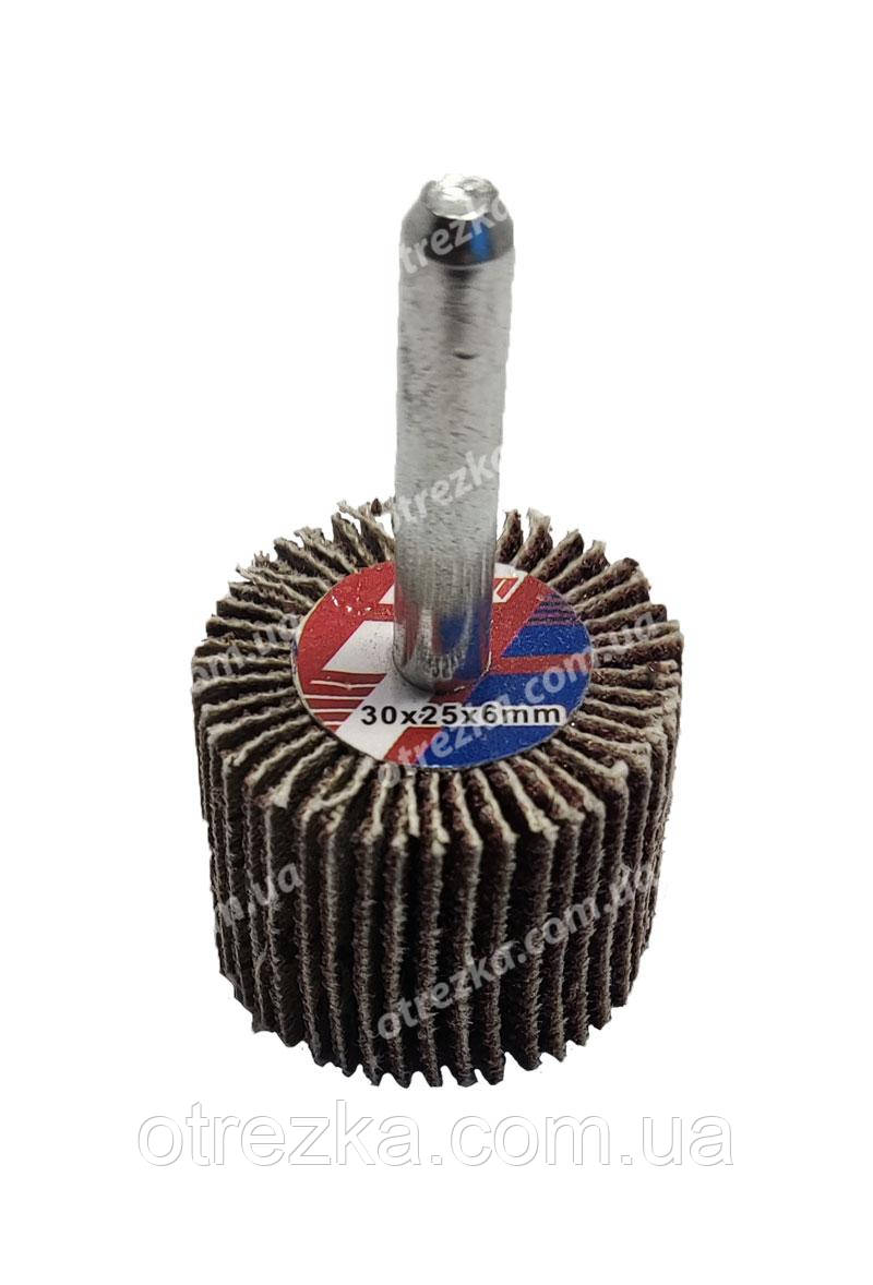 Круг пелюстковий в оправі Pilim  30х25x6  р80