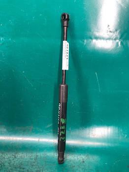 Амортизатор капота AUDI Q5 08-16 CAEB 2.0T 2011 прав. (б/у)