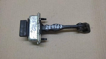 Обмежувач дверей CADILLAC ATS 12-19 2.0 LTG 2015 перед. (б/у)