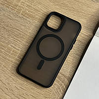 Матовий чохол на iPhone 12 Pro. Захищений, чорного кольору, напівпрозорий ззаду