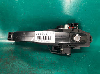 Ручка дверей зовнішня FORD FOCUS 10-18 2.0 2017 перед. лів. (б/у)