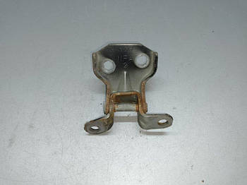 Петля дверей нижня SUBARU IMPREZA 11-17 GJ 2.0 FB20B 2012 перед. (б/у)