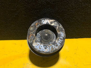 Поршень PORSCHE CAYENNE 10-18 CNRB 3.0 DIESEL 2013 прав. (б/у)