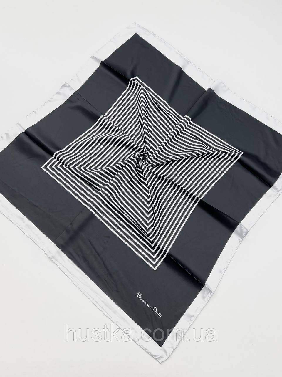 Шовкова брендова хустка Massimo Dutti 90*90 см чорна ручна обробка краю