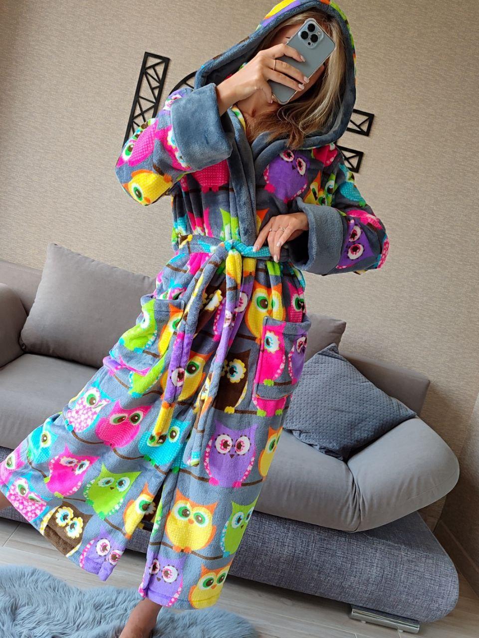 Стильний жіночий довгий плюшевий домашній халат із совами та капюшоном, фото 1
