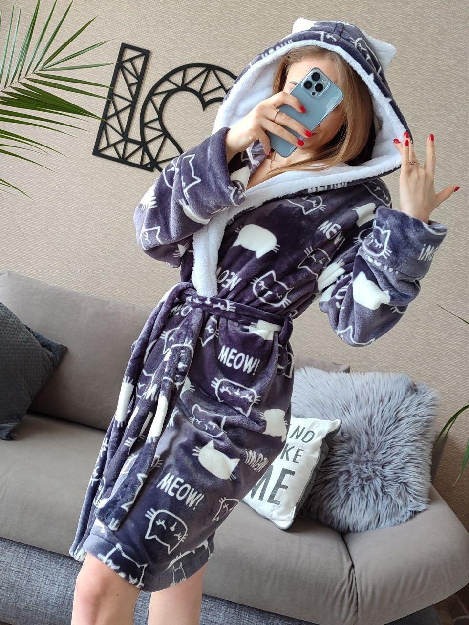 Гарний жіночий короткий халат з вушками на капюшоні графіт, фото 1