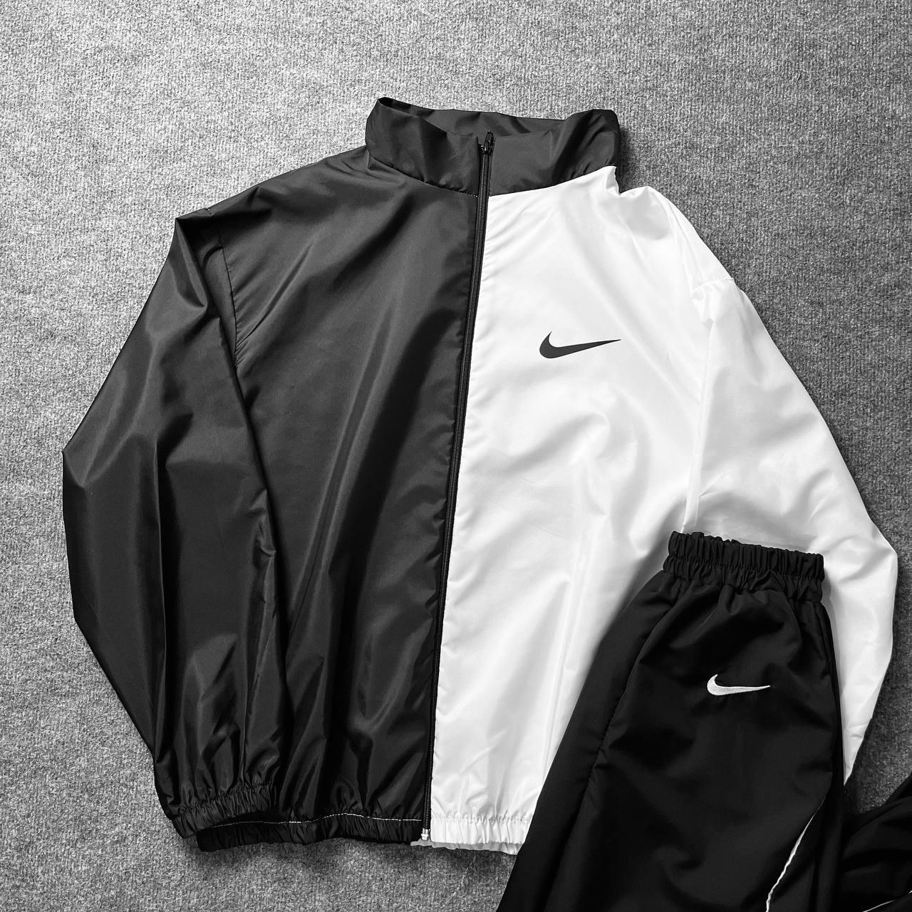 Спортивний чоловічий костюм Nike