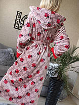 Гарний жіночий довгий махровий халат із капюшоном бежевий з сонечкоми, фото 3