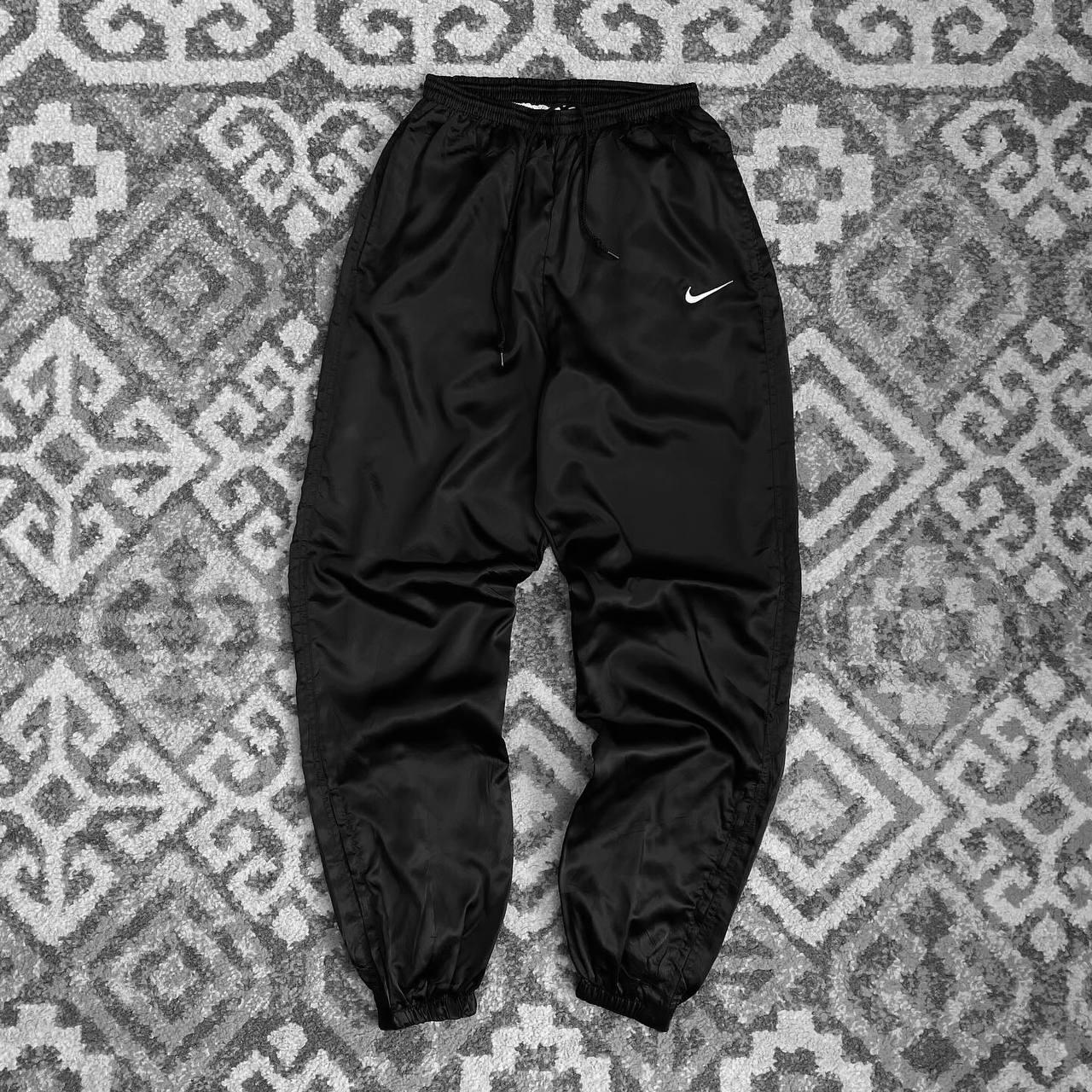 Спортивні чоловічі штани Nike