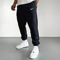 Чоловічі спортивні штани Nike