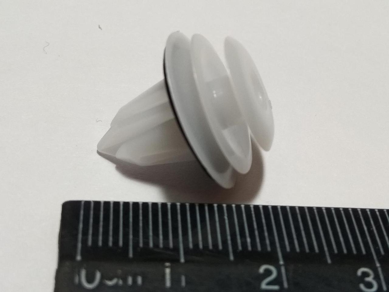 Пістон кріплення обшивки дверей Mazda/Mitsubishi/Subaru/Suzuki (15839) (909130115), фото 1