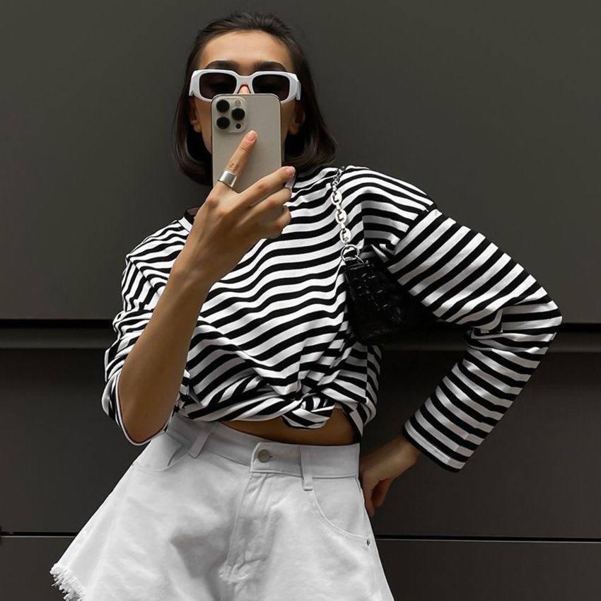 Жіноча стильна тельняшка оверсайз крою у смужку, фото 1