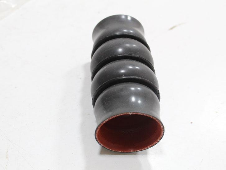 Патрубок интеркулера FORD FIESTA/FOCUS 1995-2005 3S4Q6N650AA SHIKOO