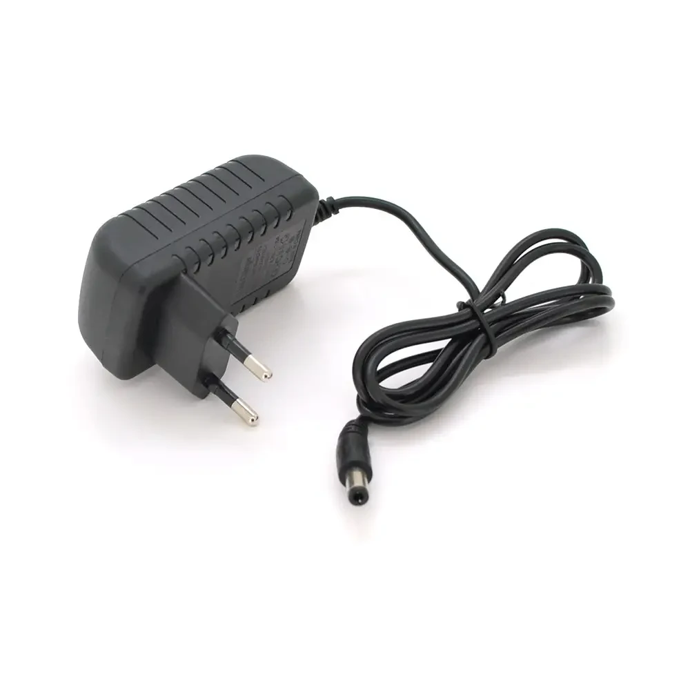 Зарядний пристрій для літієвих акумуляторів 8.4V 1A, штекер 5,5х2,5 мм, BOX