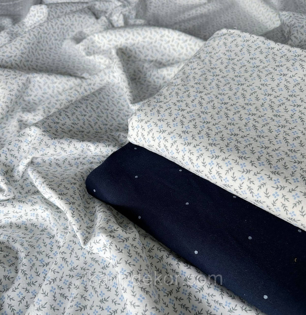 Тепла бавовна, плательна, гілочки з блакитними квітами, фото 1