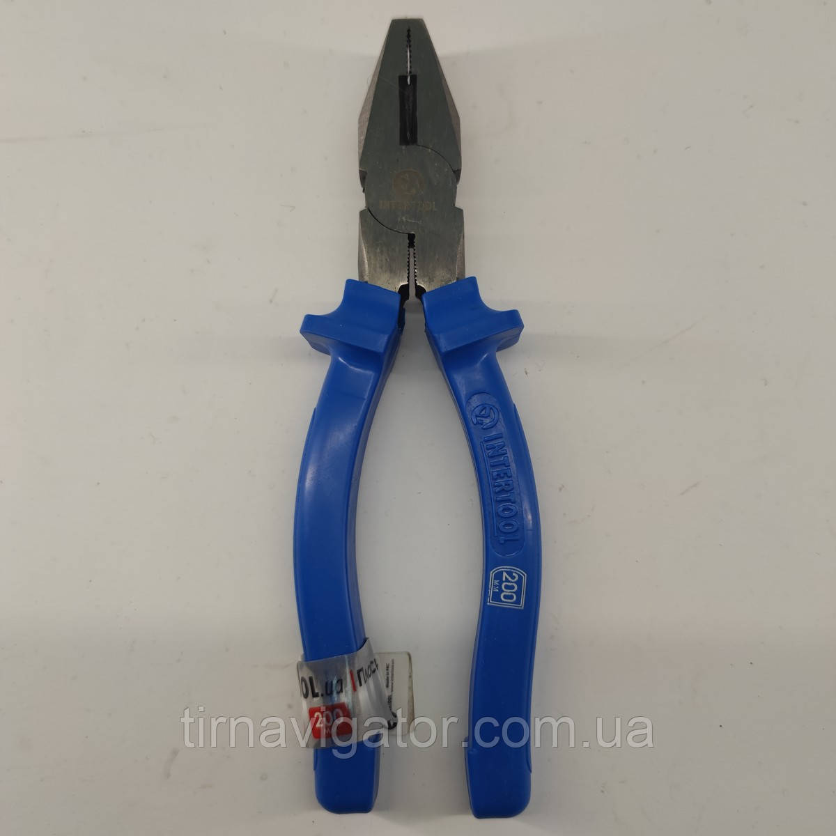 Плоскогубці 200мм InterTool HT-0103