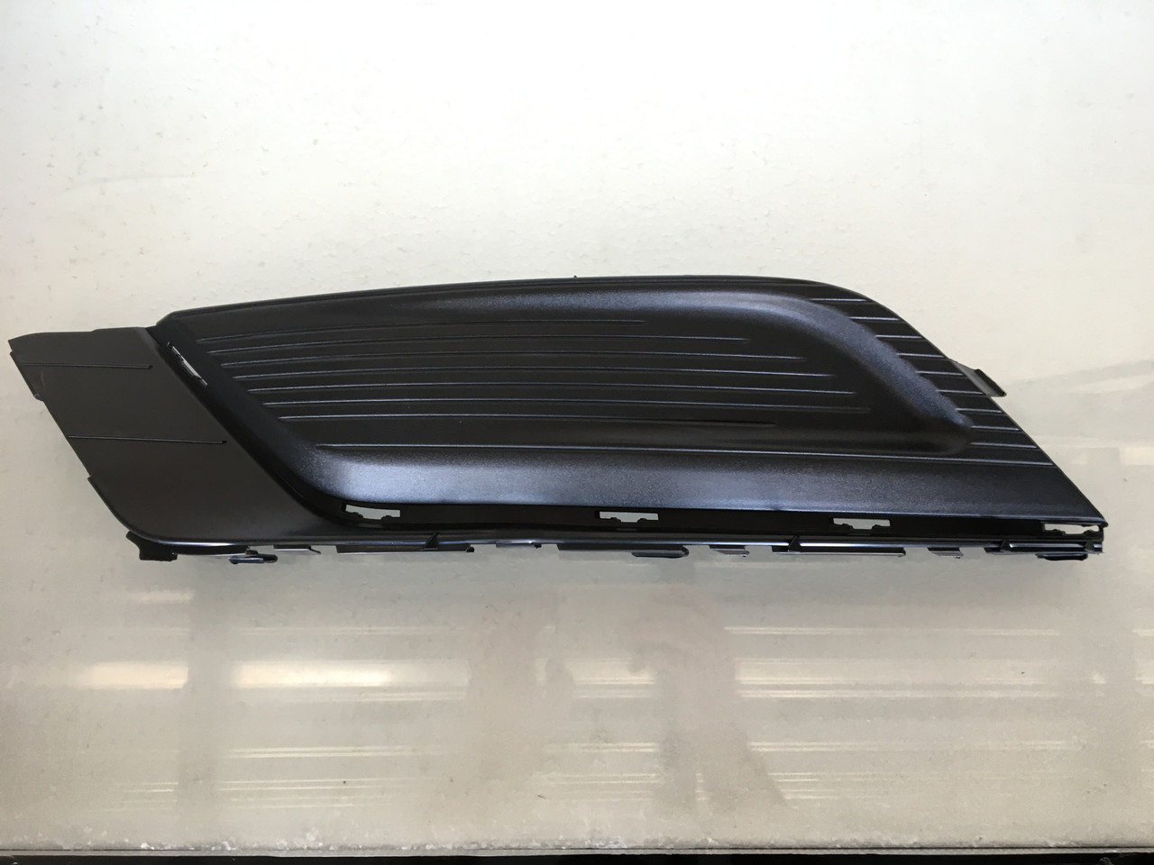 Решітка бампера нижня Ford Fusion mk5 17- ліва без ПТФ  HS7Z17B814-BB, фото 1