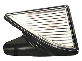 Відбивач переднього бампера лів VW Passat b8 USA 561-941-777-C