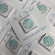 Листівка квадрат (80х80 мм) + шоколад із логотипом для організацій заходів 100 шт, фото 4