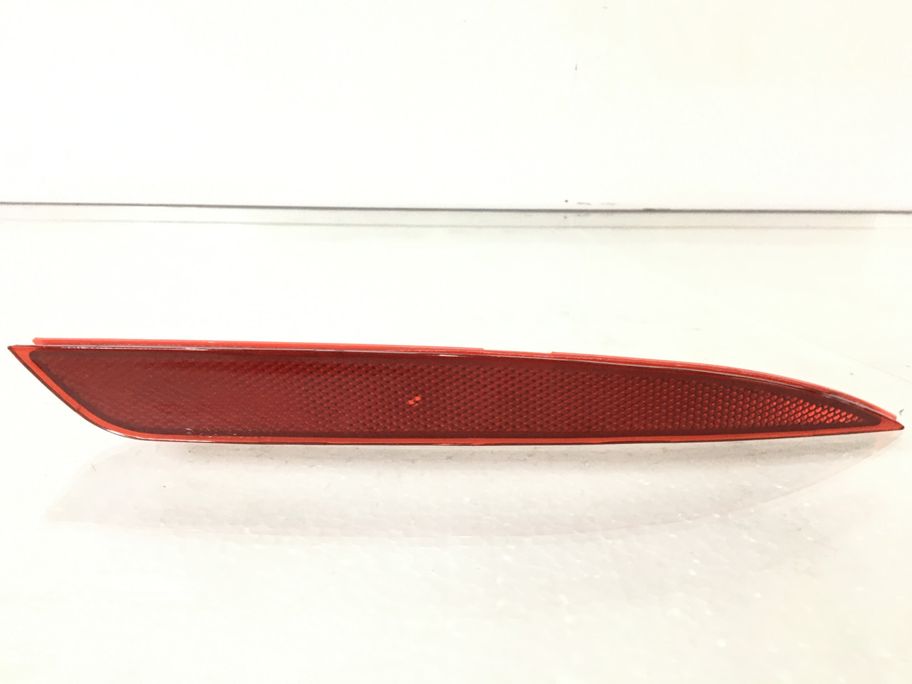 Катафот відбивач Kia Optima K5 2016-2018 2.0L заднього бампера правий 92405-D4100, фото 1