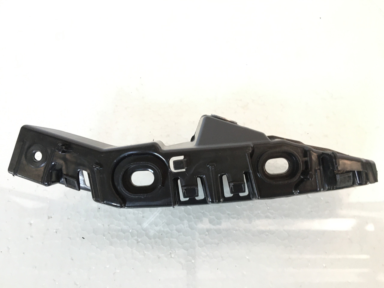 Кріплення переднього бампера VW Tiguan 2017- 5NN-807-050, 5NA807050A праве