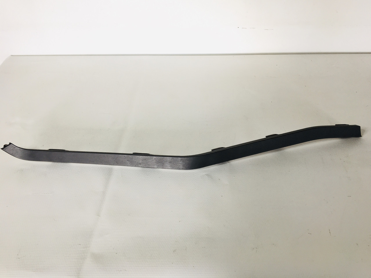 Правий молдинг переднього бампера HYUNDAI ELANTRA 2019-2020 86564F3500, 86564F2AA0, фото 1