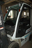 Замена ветрового переднего стекла на погрузчик Nissan Forklift 3