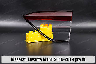 Скло заднього ліхтаря внутрішнє у кришці багажника Maserati Leante M161 (2016-2019) дорест праве